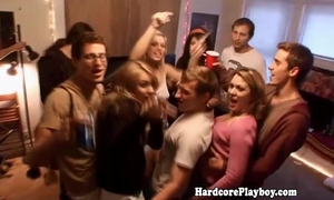 Hardcore teenies enjoying an fuckfest