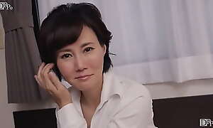 出演 赤坂ルナ  上品な美熟女のアソコがグジュグジュ  2